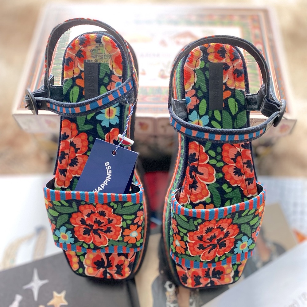 Farm Rio Spring Delight Sandals - Picture 5 of 14